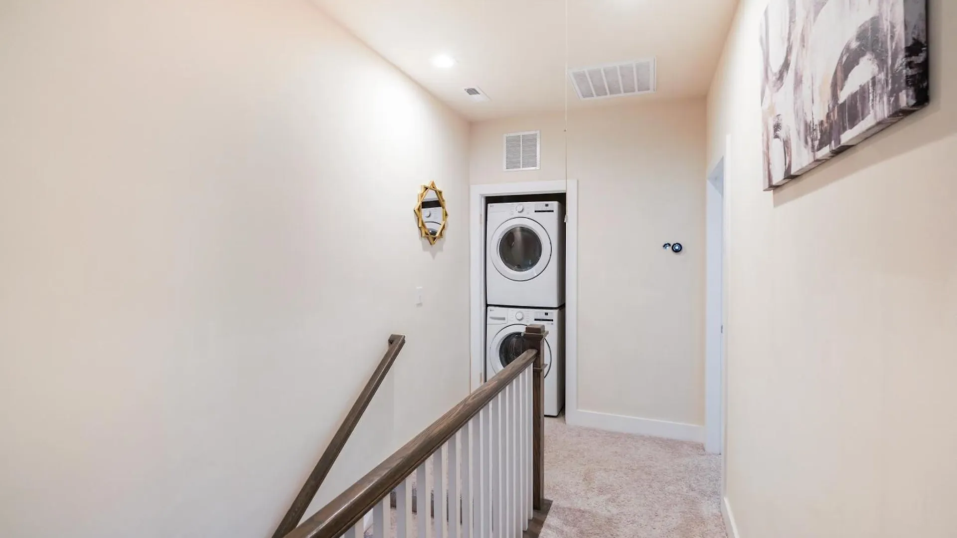 Elegant 3Br Home Family & Business Friendly Near Downtown With Free Parking, Wfh, & Wi-Fi Charlotte 0*,  Verenigde Staten
