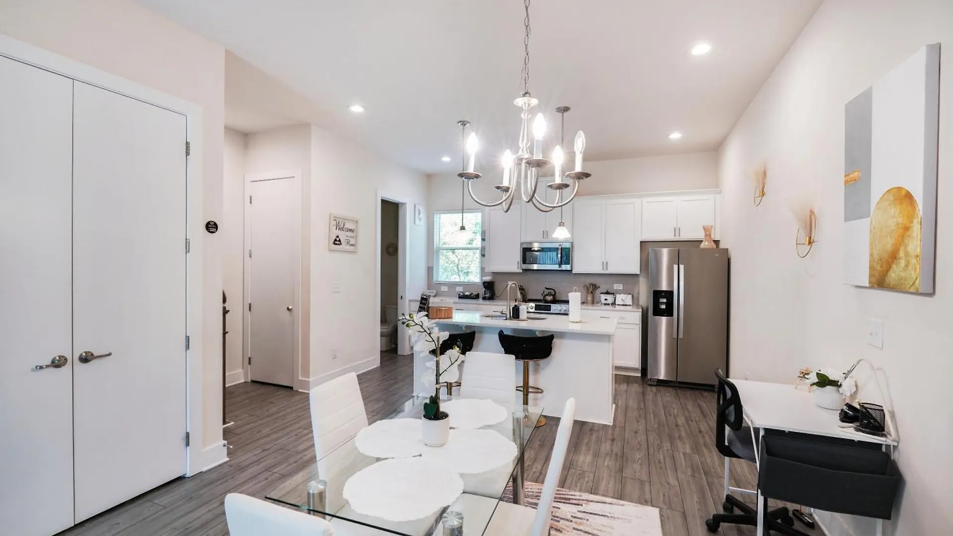 Elegant 3Br Home Family & Business Friendly Near Downtown With Free Parking, Wfh, & Wi-Fi Charlotte Verenigde Staten